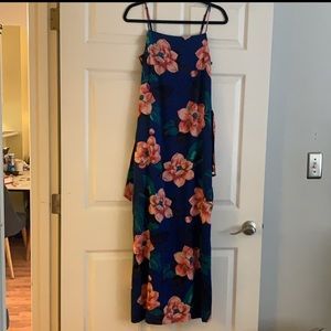 Banana Republic floral dress w/ belt & pockets! 😍